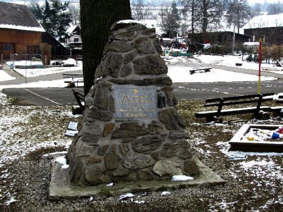 pomník padlých WWI, Skelná Huť