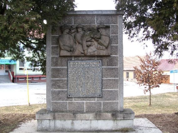 pomník padlých WWI, Dub