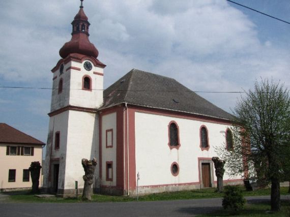 kostel sv. Petra a Pavla, Dolany