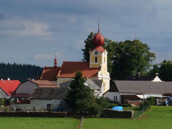 kostel sv. Filipa a Jakuba, Šumavské Hoštice