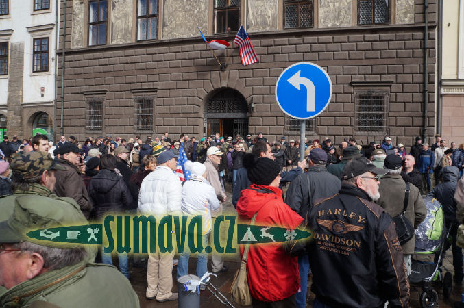 konvoj Dragoon Ride v plzeňské radnici, Plzeň